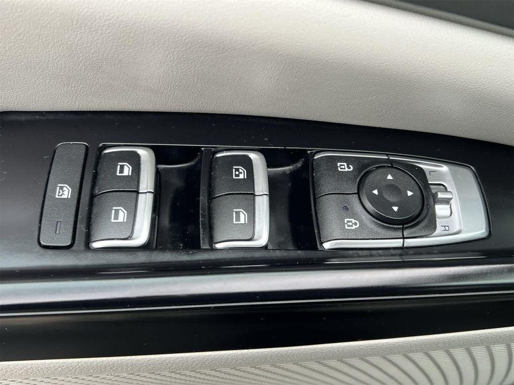 used 2023 Kia Carnival car, priced at $27,995