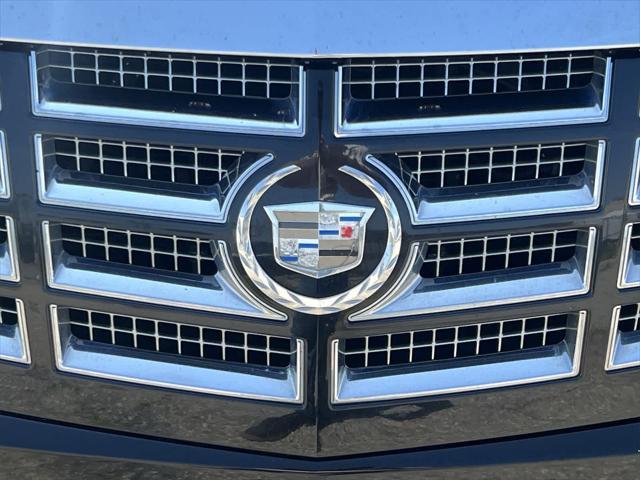 used 2009 Cadillac Escalade EXT car, priced at $6,900