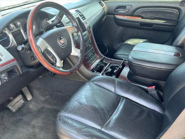 used 2009 Cadillac Escalade EXT car, priced at $6,900