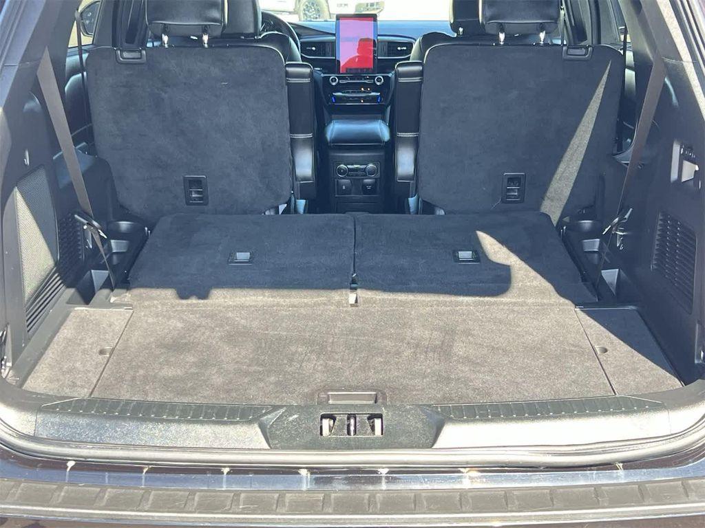 used 2022 Ford Explorer car, priced at $35,995