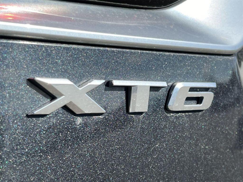 used 2022 Cadillac XT6 car, priced at $26,995