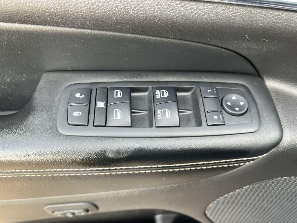 used 2017 Jeep Grand Cherokee car, priced at $14,495