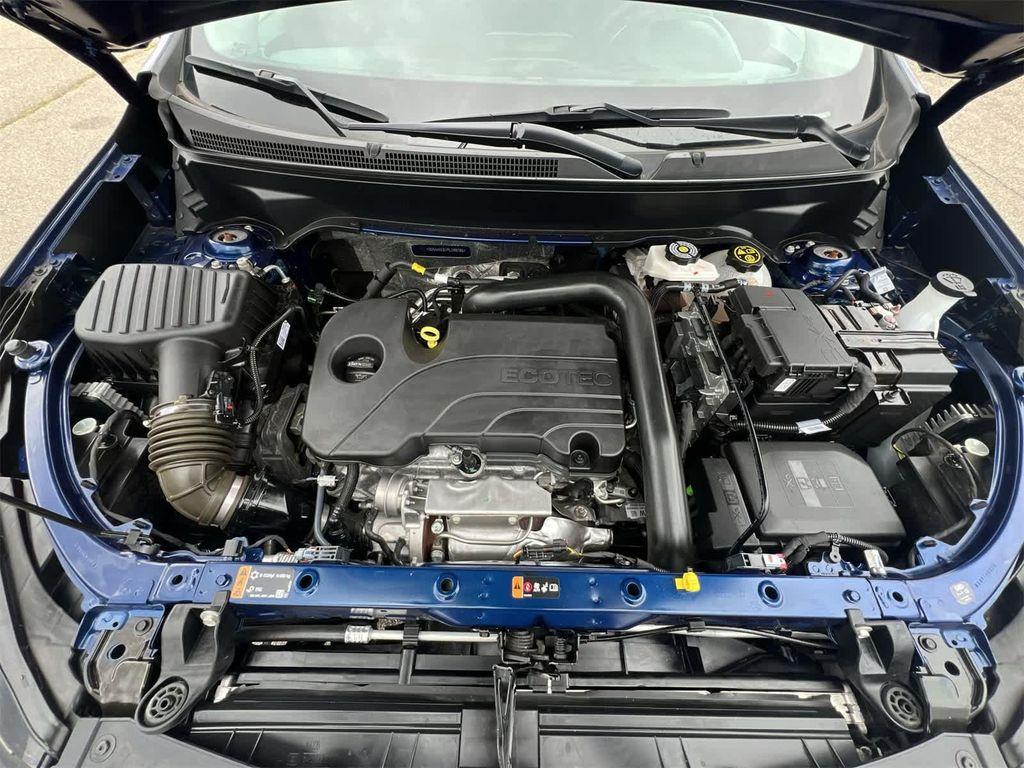 used 2023 Chevrolet Equinox car, priced at $20,895