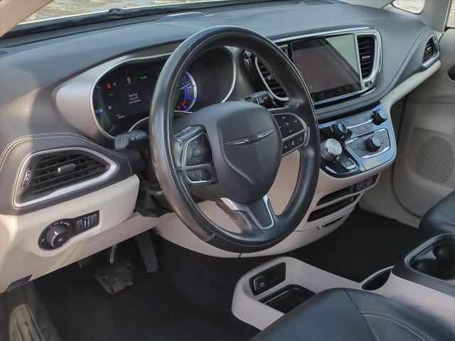 used 2022 Chrysler Pacifica Hybrid car, priced at $19,495