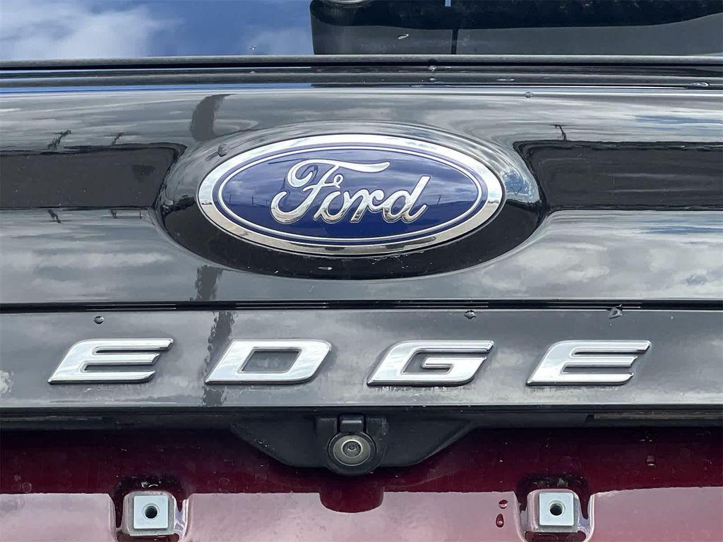 used 2021 Ford Edge car, priced at $15,495