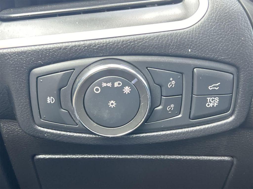 used 2021 Ford Edge car, priced at $15,495