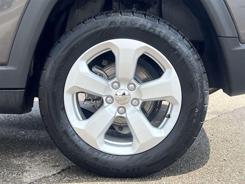 used 2018 Jeep Compass car, priced at $11,295