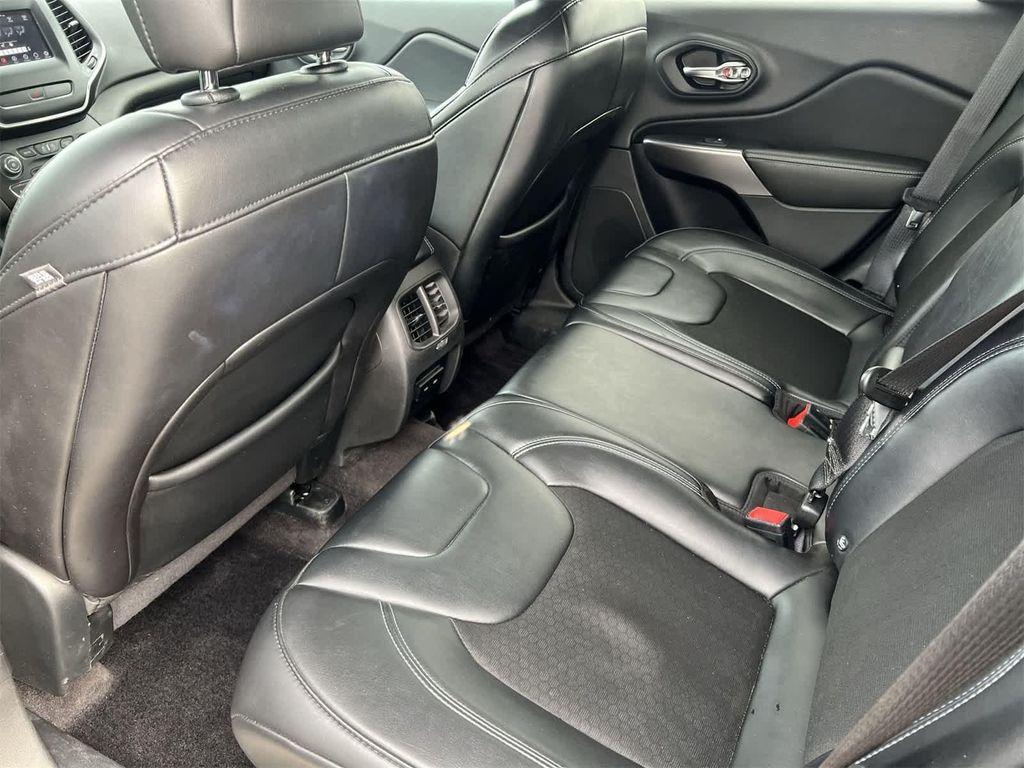used 2019 Jeep Cherokee car, priced at $13,695