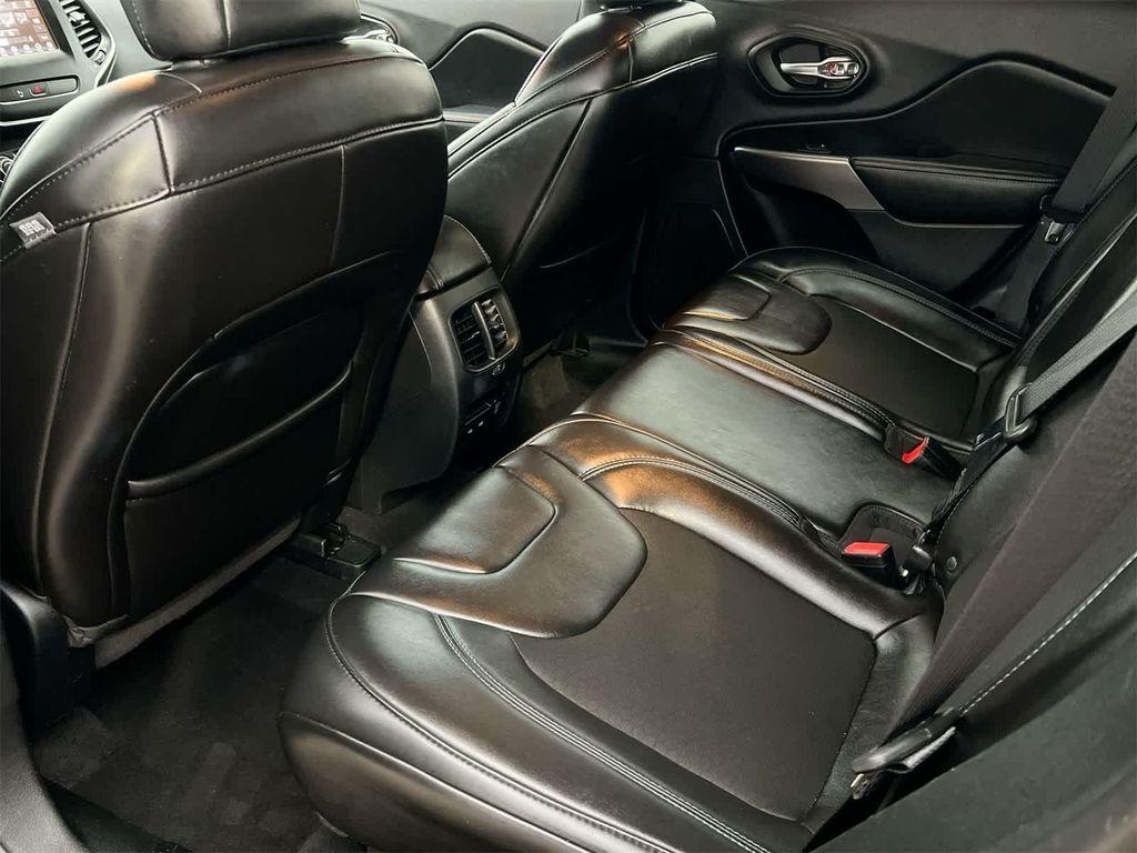 used 2019 Jeep Cherokee car, priced at $13,995