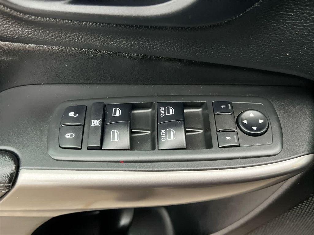 used 2019 Jeep Cherokee car, priced at $13,995