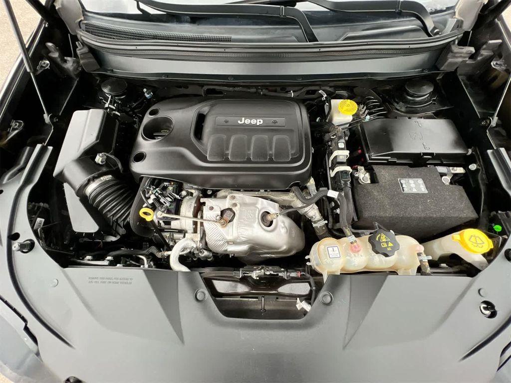 used 2019 Jeep Cherokee car, priced at $13,995