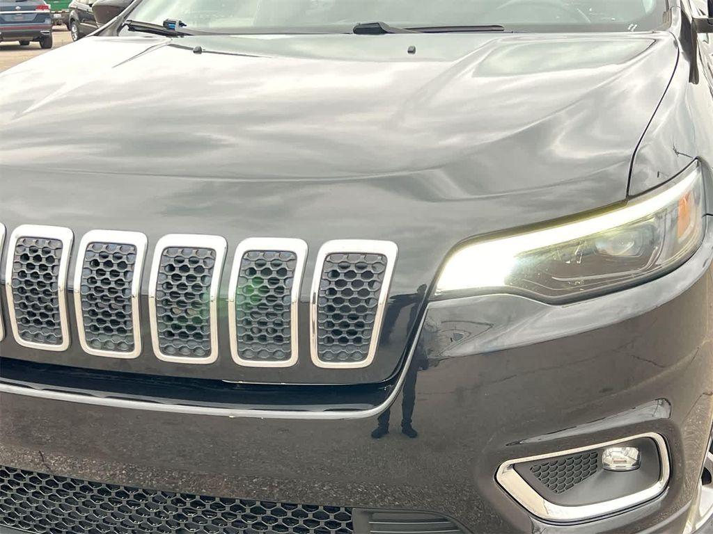 used 2019 Jeep Cherokee car, priced at $13,995