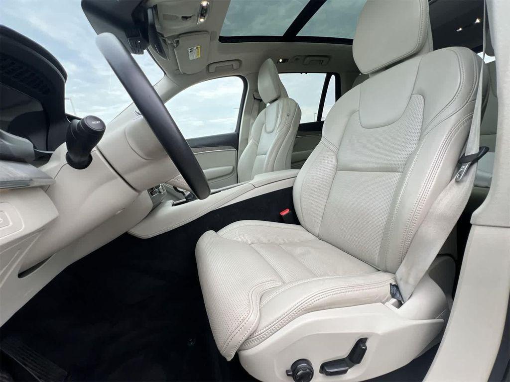 used 2022 Volvo XC90 car, priced at $37,497