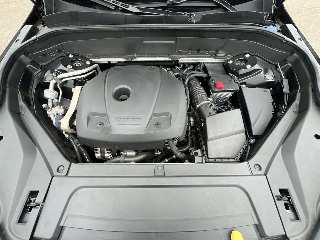 used 2022 Volvo XC90 car, priced at $37,497