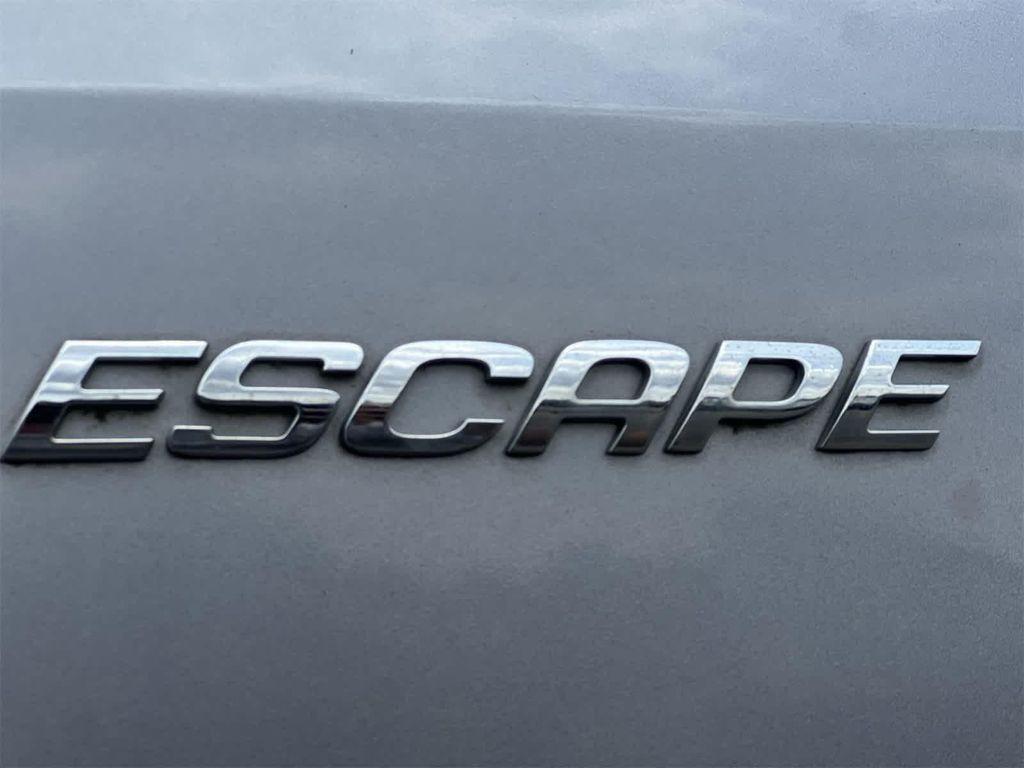 used 2007 Ford Escape Hybrid car, priced at $1,900