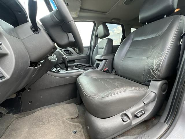 used 2007 Ford Escape Hybrid car, priced at $2,900