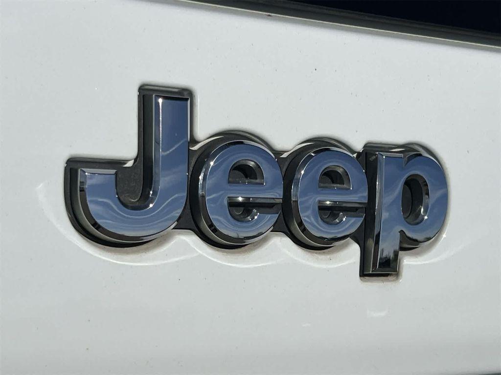 used 2019 Jeep Cherokee car, priced at $14,995