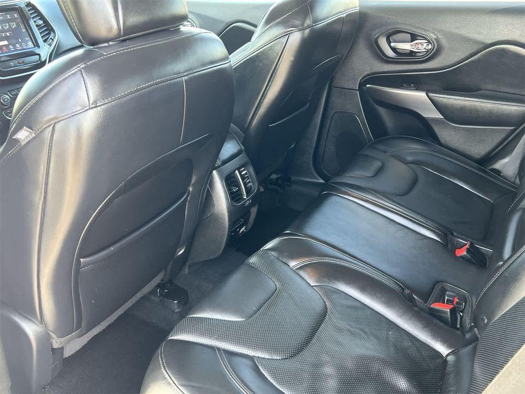 used 2019 Jeep Cherokee car, priced at $14,995