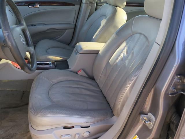 used 2007 Buick Lucerne car, priced at $1,900