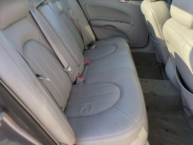 used 2007 Buick Lucerne car, priced at $1,900