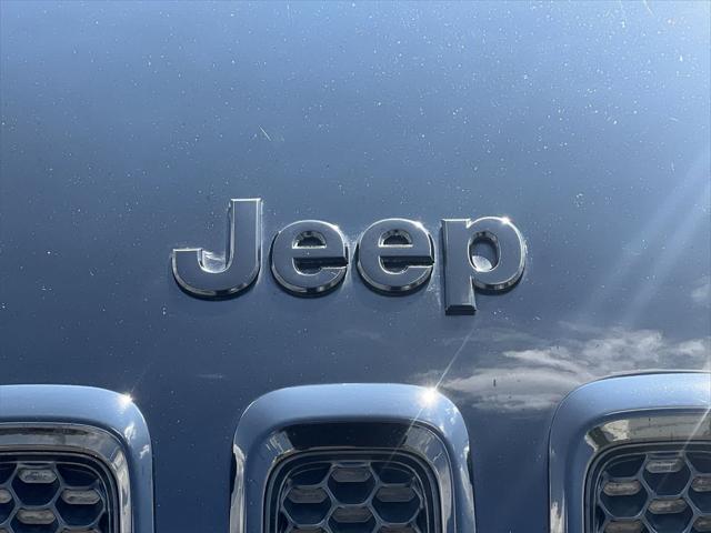 used 2018 Jeep Cherokee car, priced at $13,995