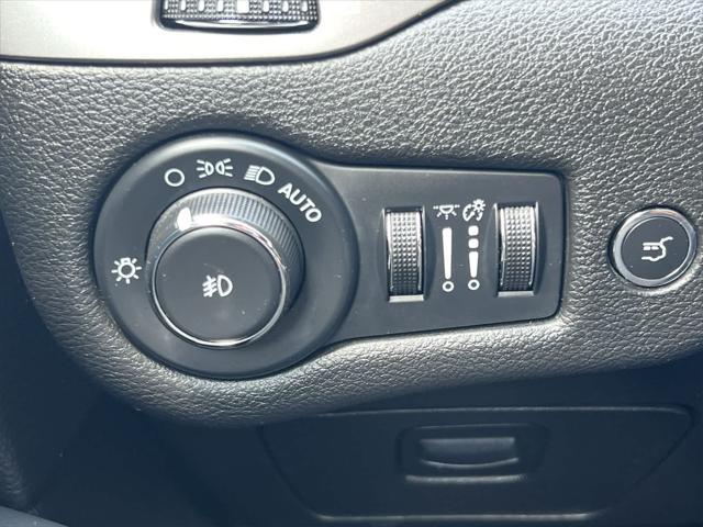 used 2021 Jeep Cherokee car, priced at $23,495