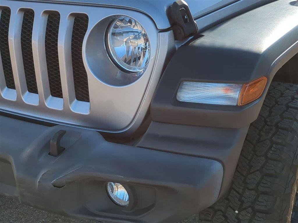 used 2018 Jeep Wrangler Unlimited car, priced at $17,495