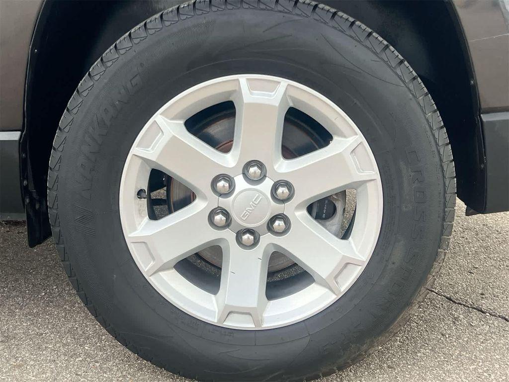 used 2015 GMC Acadia car, priced at $11,995