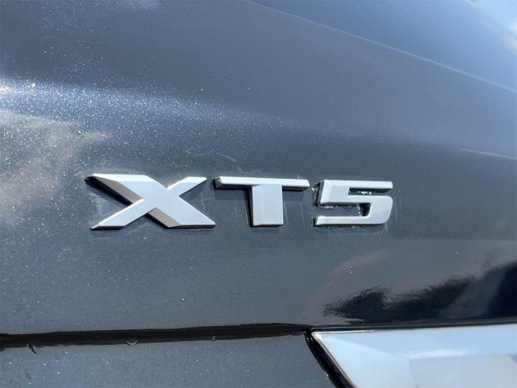 used 2023 Cadillac XT5 car, priced at $33,595
