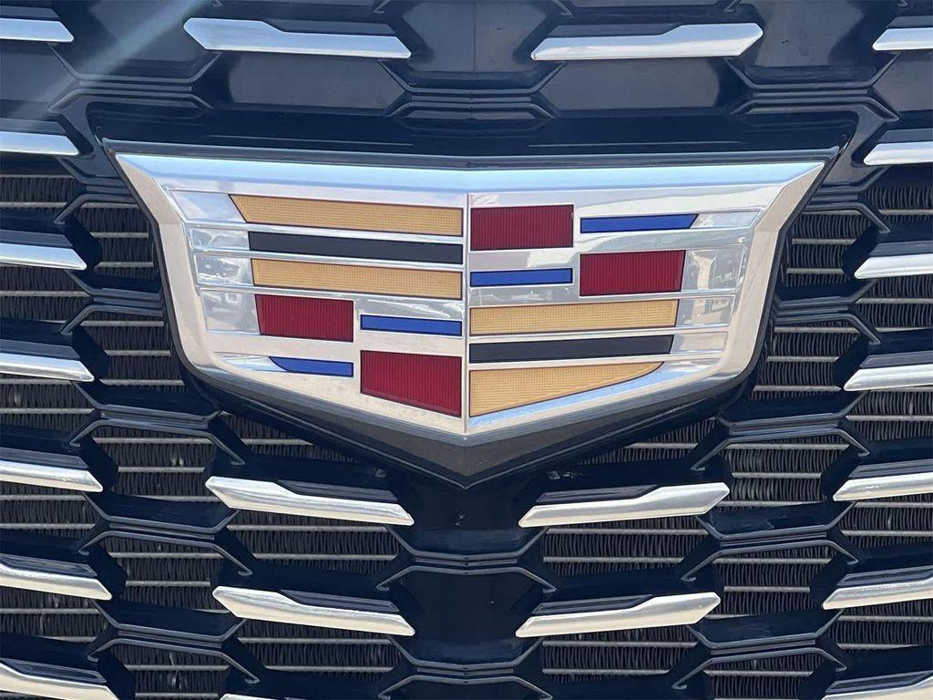 used 2023 Cadillac XT5 car, priced at $33,595