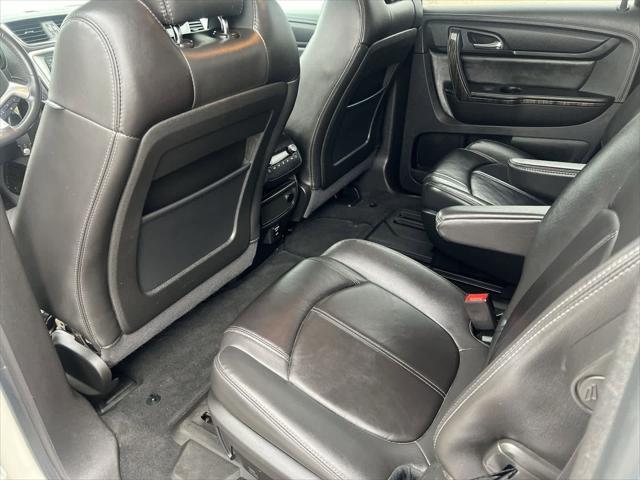 used 2015 GMC Acadia car, priced at $11,495