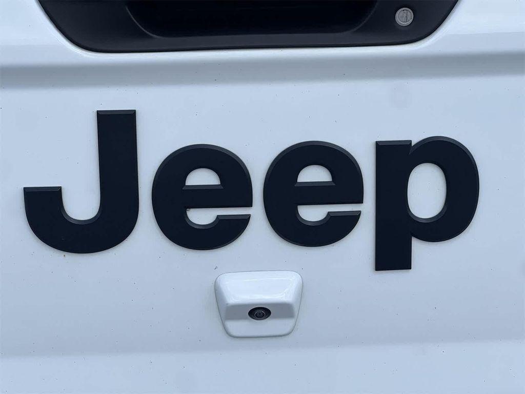 used 2020 Jeep Gladiator car, priced at $27,995