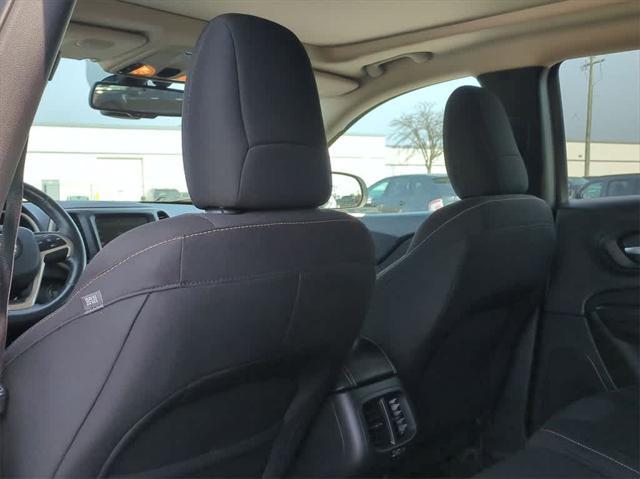 used 2015 Jeep Cherokee car, priced at $14,495