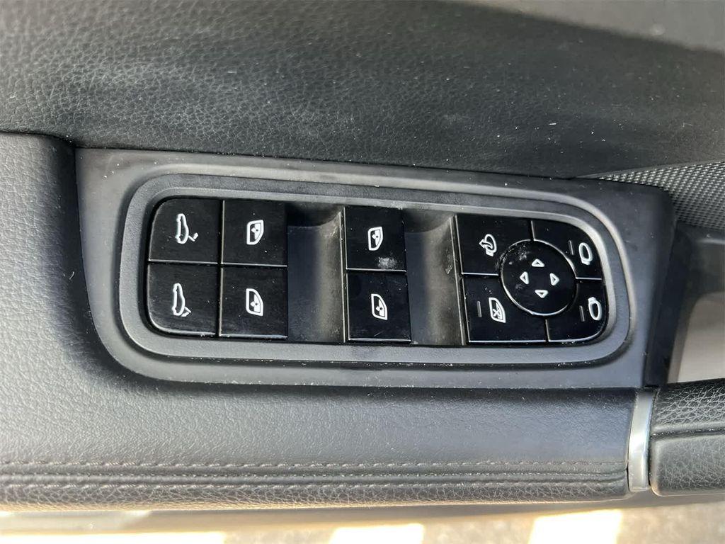 used 2019 Porsche Cayenne car, priced at $34,995