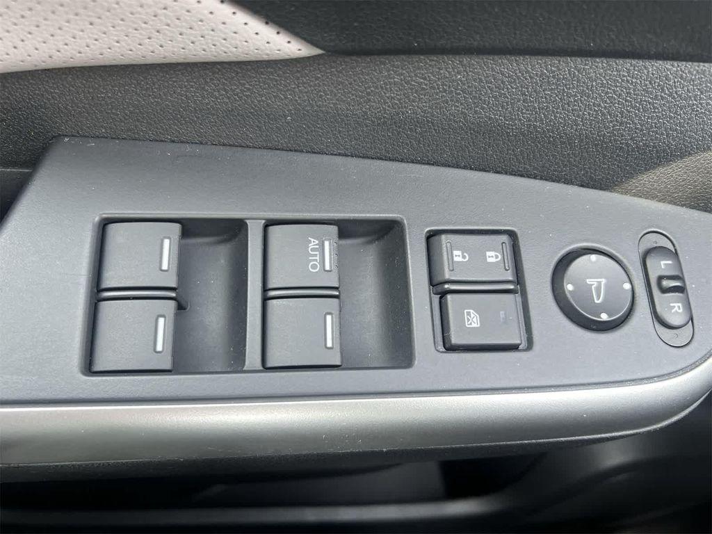 used 2016 Honda CR-V car, priced at $15,495