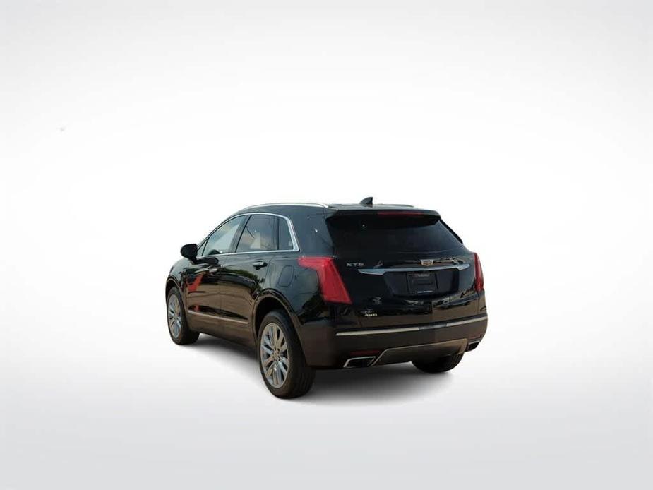 used 2017 Cadillac XT5 car, priced at $17,812