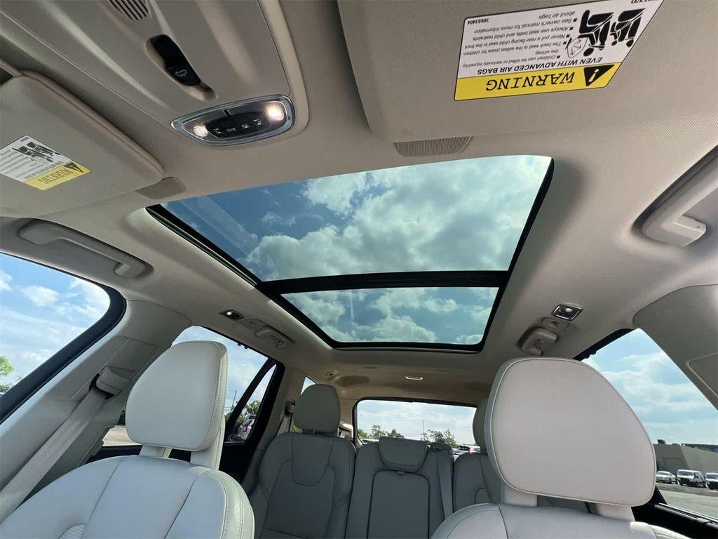 used 2022 Volvo XC90 car, priced at $35,995