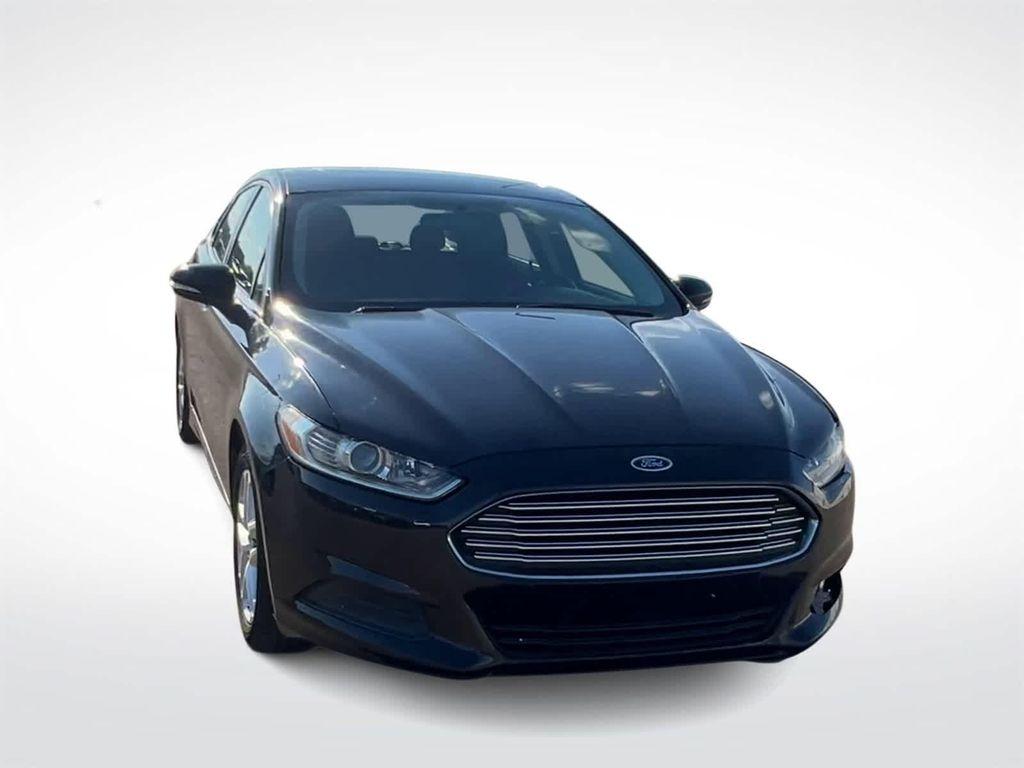 used 2014 Ford Fusion car, priced at $2,500