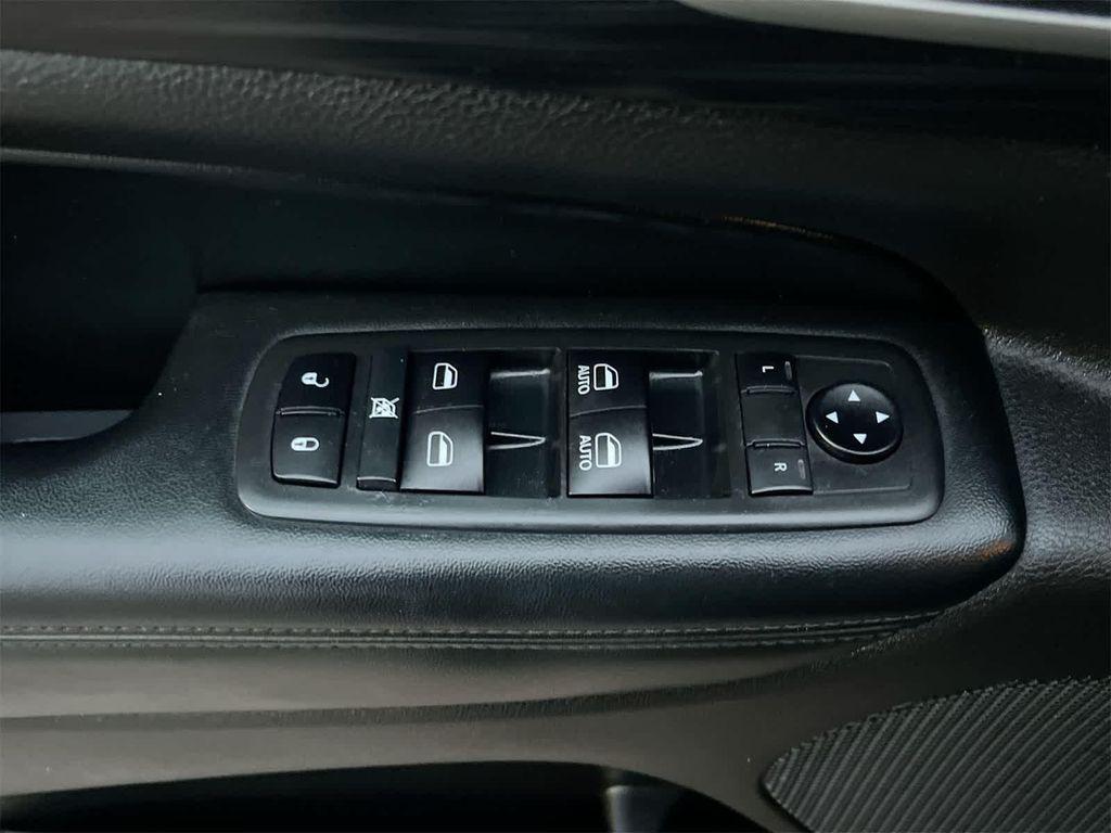 used 2020 Jeep Grand Cherokee car, priced at $16,995