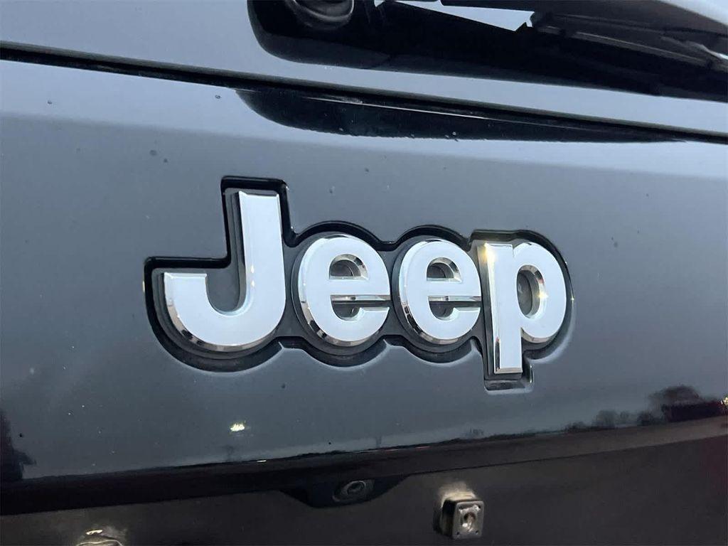 used 2020 Jeep Grand Cherokee car, priced at $16,995