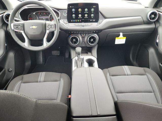new 2025 Chevrolet Blazer car, priced at $33,289