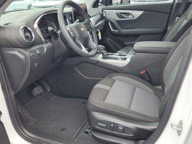 new 2025 Chevrolet Blazer car, priced at $33,289