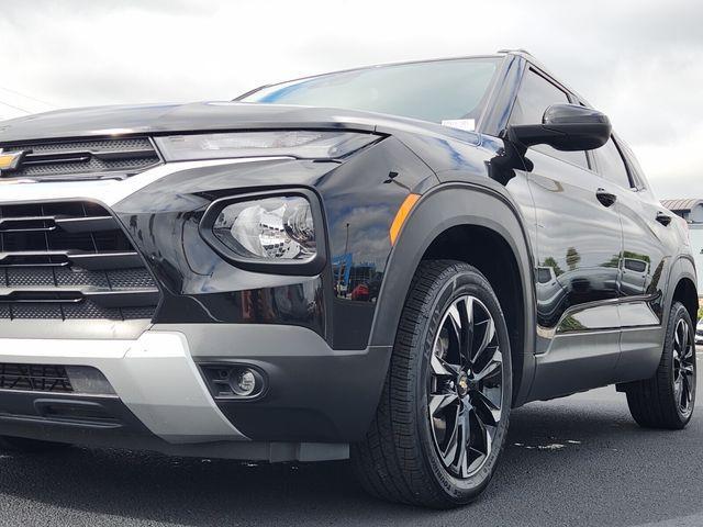 used 2023 Chevrolet TrailBlazer car, priced at $18,292
