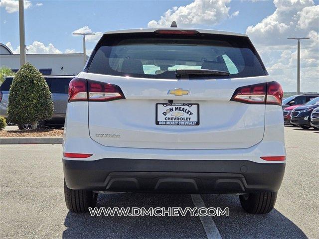 new 2024 Chevrolet Equinox car, priced at $24,016