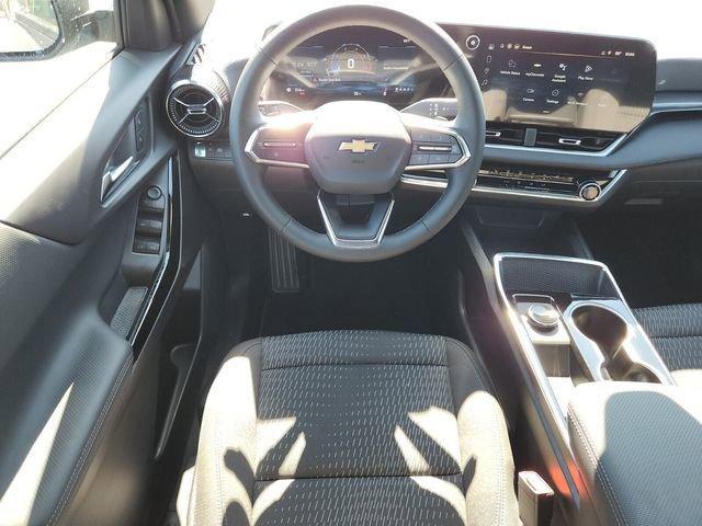 new 2026 Chevrolet Equinox car, priced at $27,750