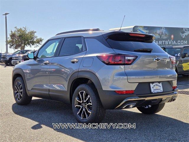 new 2025 Chevrolet TrailBlazer car, priced at $29,980