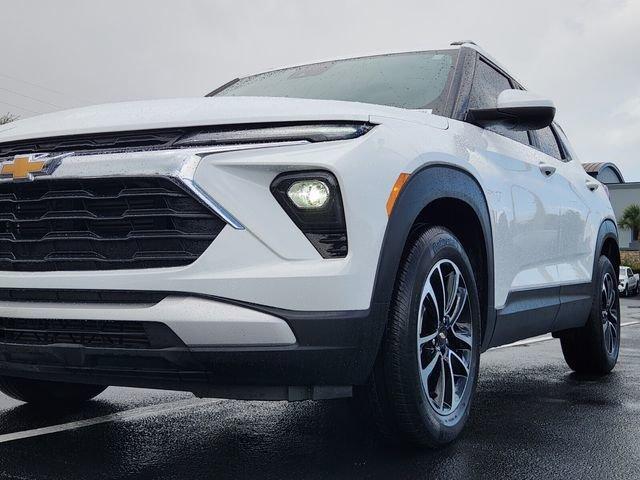 used 2024 Chevrolet TrailBlazer car, priced at $21,493