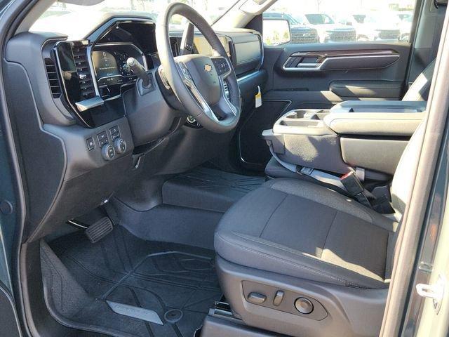 new 2025 Chevrolet Silverado 1500 car, priced at $46,616
