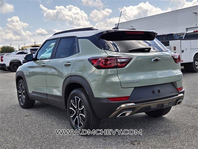 new 2025 Chevrolet TrailBlazer car, priced at $30,375