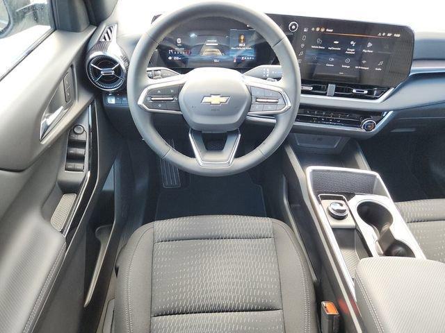 new 2026 Chevrolet Equinox car, priced at $27,295